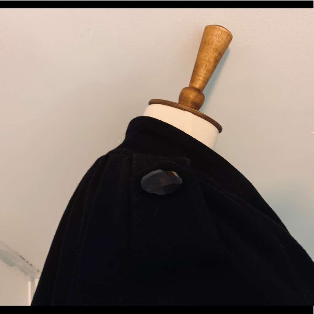 ModCloth Swing Cape Jacket - Picture 5 of 7